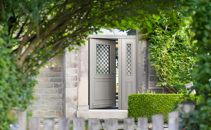 Porte d’entrée aluminium Trianon