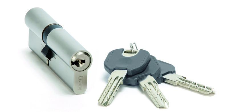 Cylindre haute sécurité et clés pour portes aluminium