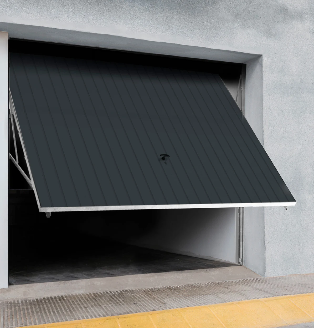 Porte de garage basculante anthracite entrouverte, montrant le mouvement de son panneau monobloc