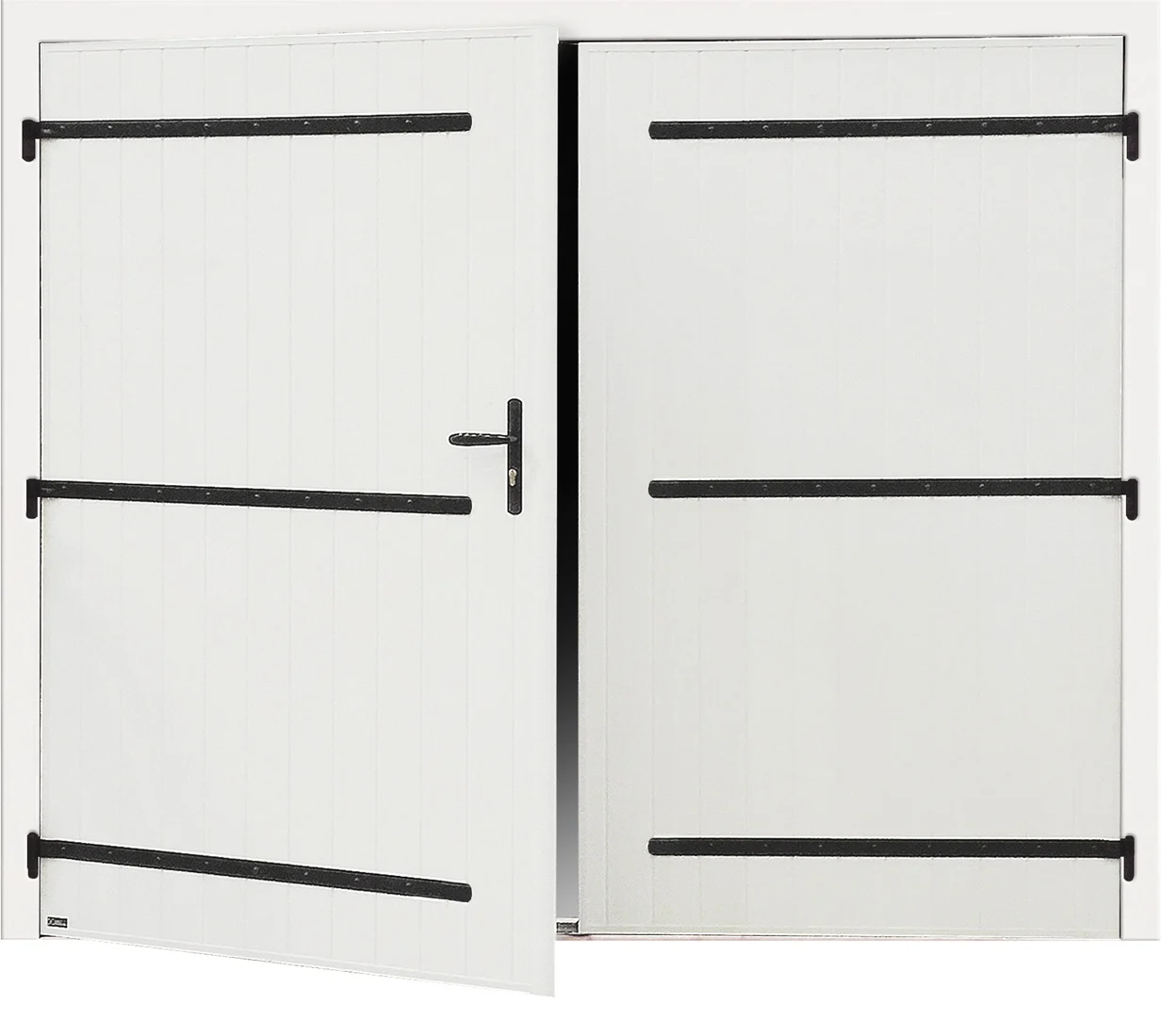 Porte de garage battante PVC blanche, avec pentures extérieures